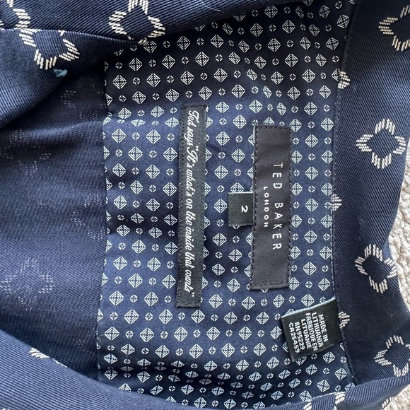 Ted Baker, size 2. Short sleeve patterned shirt - Picture 6 of 6